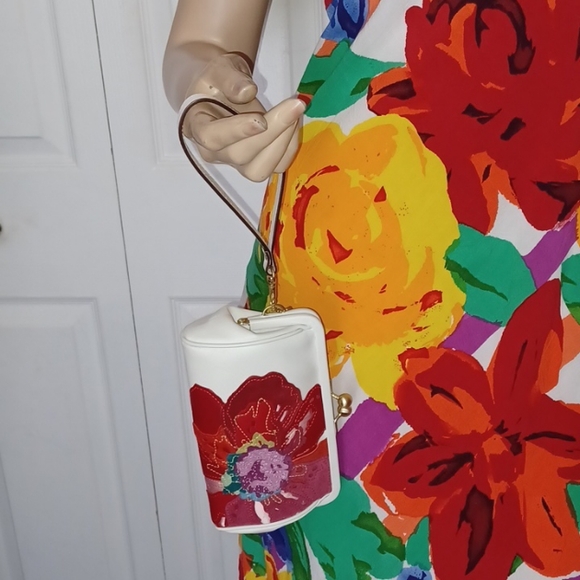 EXCELLENT CONDITION 2005 VINTAGE POPPY FOR PEACE  COACH KISSLOCK WRISTLET - Picture 14 of 17